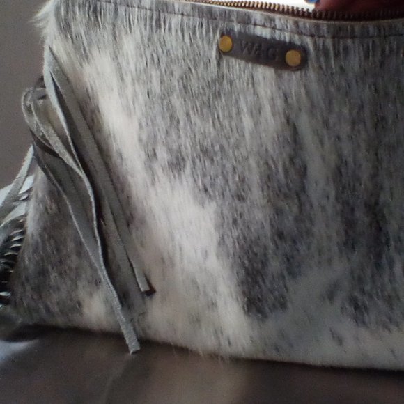 Wild Goose Crossbody - Picture 11 of 15